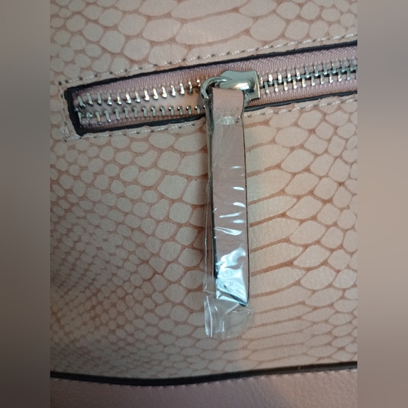 Nicole Miller for Mary Kay Leather Handbag - Picture 3 of 12